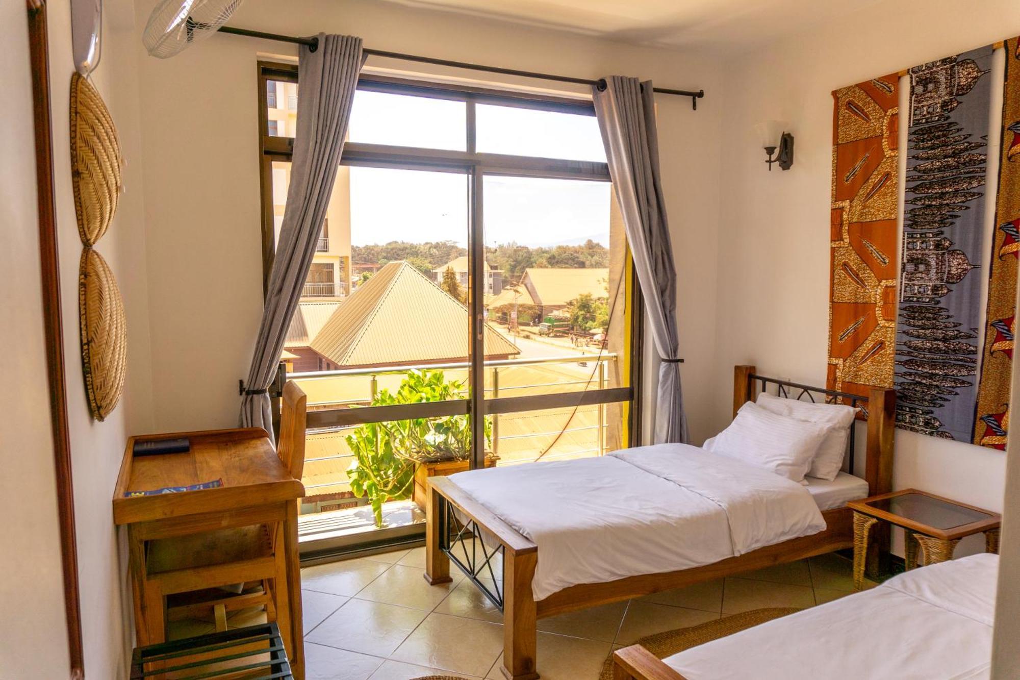 Lilac Elevate Inn Karatu Zewnętrze zdjęcie